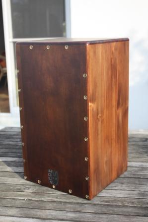 Cajon Ahorn Front 01