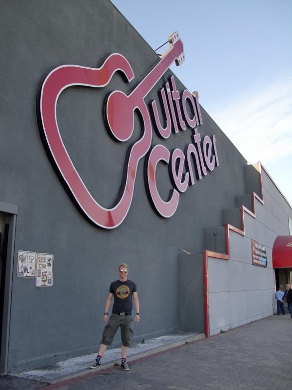 DAS "Guitar Center" in Hollywood auf dem Sunset Blvd.