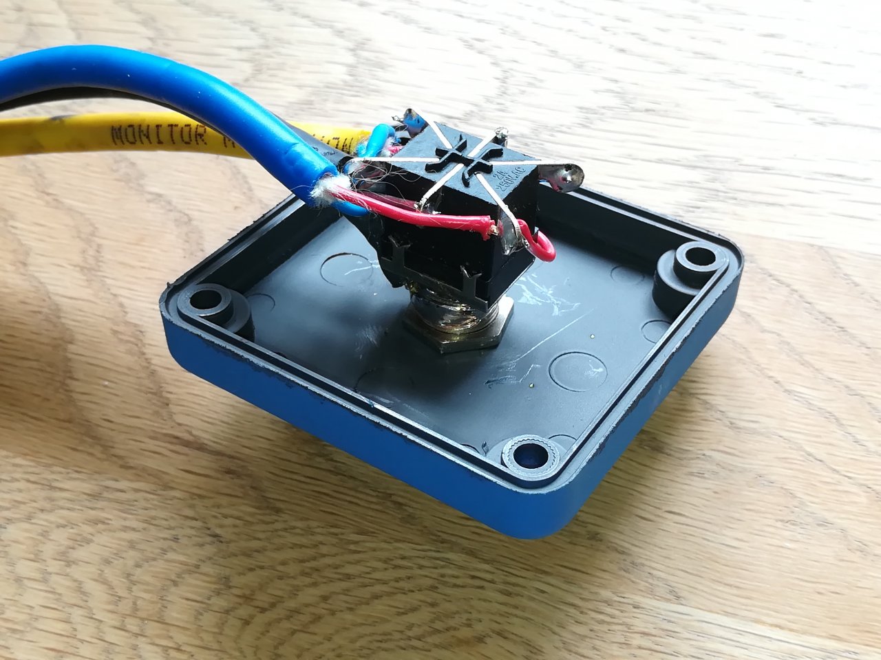 DiY-Mikrofon-Umschaltbox