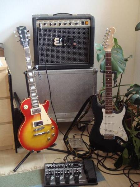 Engl Thunder 320 m. Flightcase - Boss ME 70 - Greco LP Standard m. Bustbucker PU´s - Fernandes 62er Strat