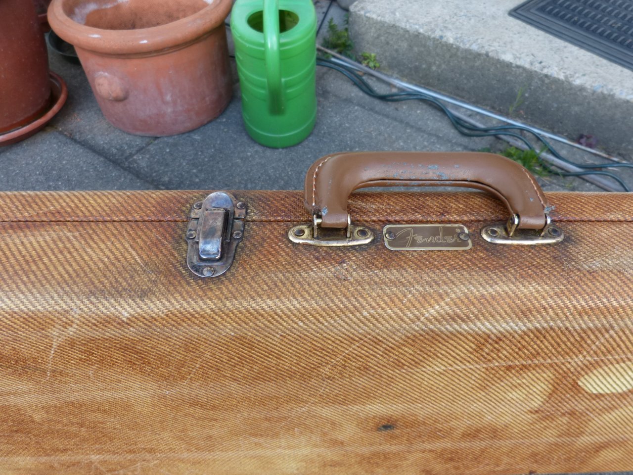 fender relic tweed case update