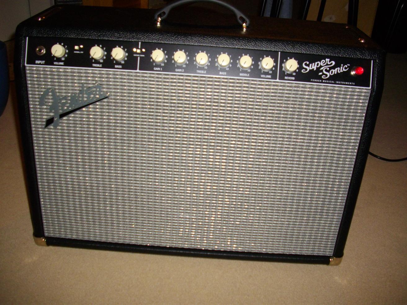 Fender Super Sonic 22