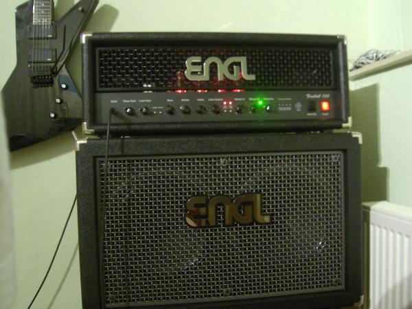 Fireball 100, Engl Pro und Epiphone Futura