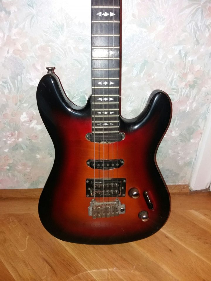 Framus-Diablo-E-Gitarre-2fec9edc