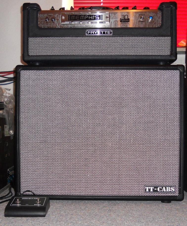 Fryette Memphis 30/18 Top und Tube-Town 2x12 mit Vintage AlNiCo Speakern von Twinsound - Hammer;-)