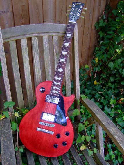 Gibson Studio worn cherry 2