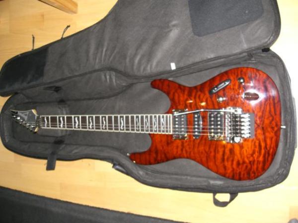 Ibanez 470

sold 2005