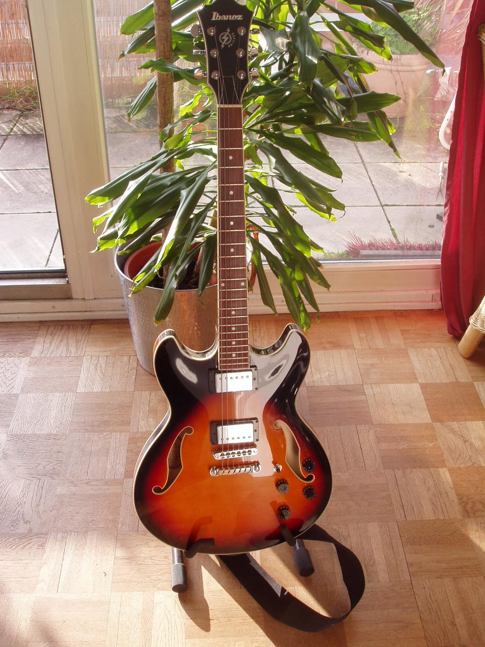 Ibanez Jazz semi hollow body