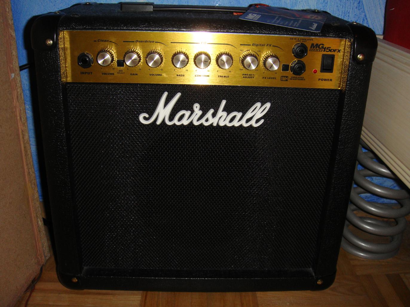 Marshall MG15DFX