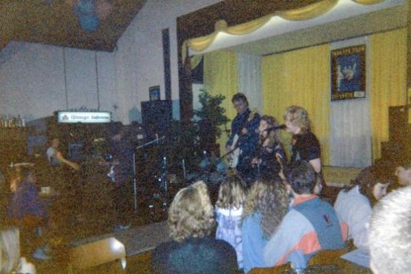 Meine damalige Band bei einer Talentshow 1994