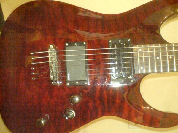 meine Esp LTD MH100qmnt (etwas gepimpt^^)