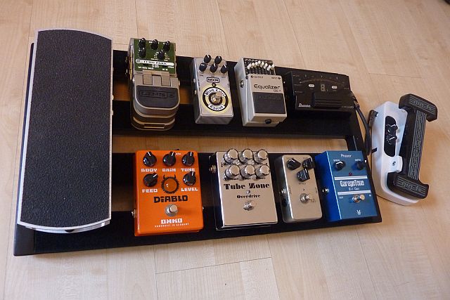 Pedaltrain: Gig FX Wah -> Ibanez Tuner -> Visual Sound Oil Can Phaser -> Vahlbruch Booster -> MI Audio Tube Zone -> Okko Diablo -> Boss GE7 -> MXR Black Label Chorus -> Line6 Echo Park -> Ernie Ball Volume ...