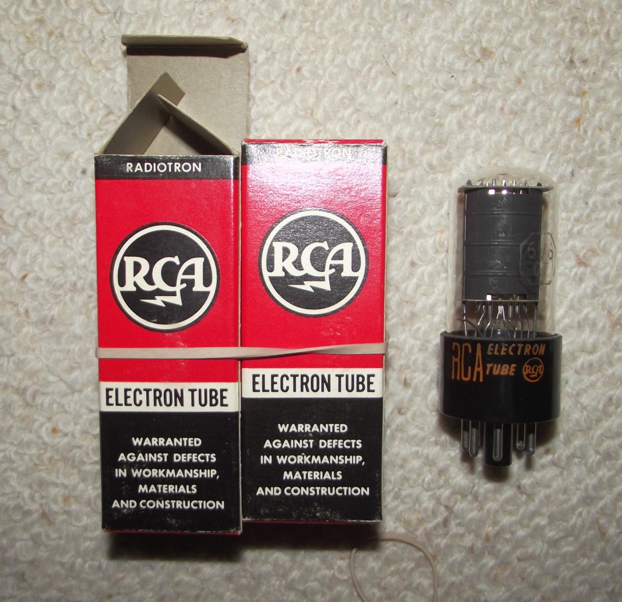 RCA 6V6 GT Blackplates NOS 1950, für solche Tubes werden derzeit über € 100 abgerufen.