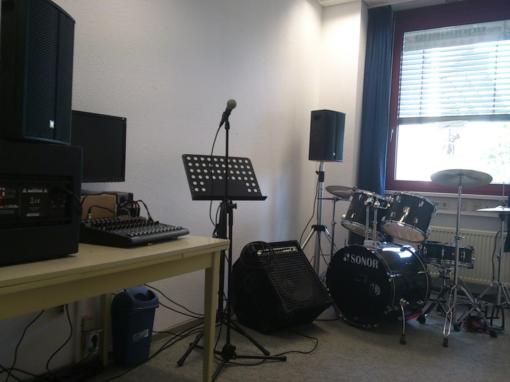 Recording Producing Studio (Raum 016 klein)