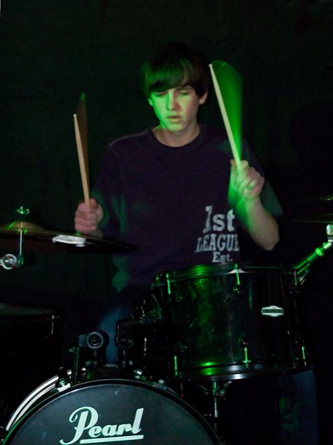 Robin (Drummer)