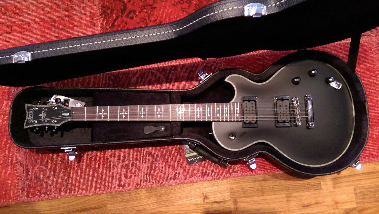 Schecter Hellraiser Solo - II (satin black)