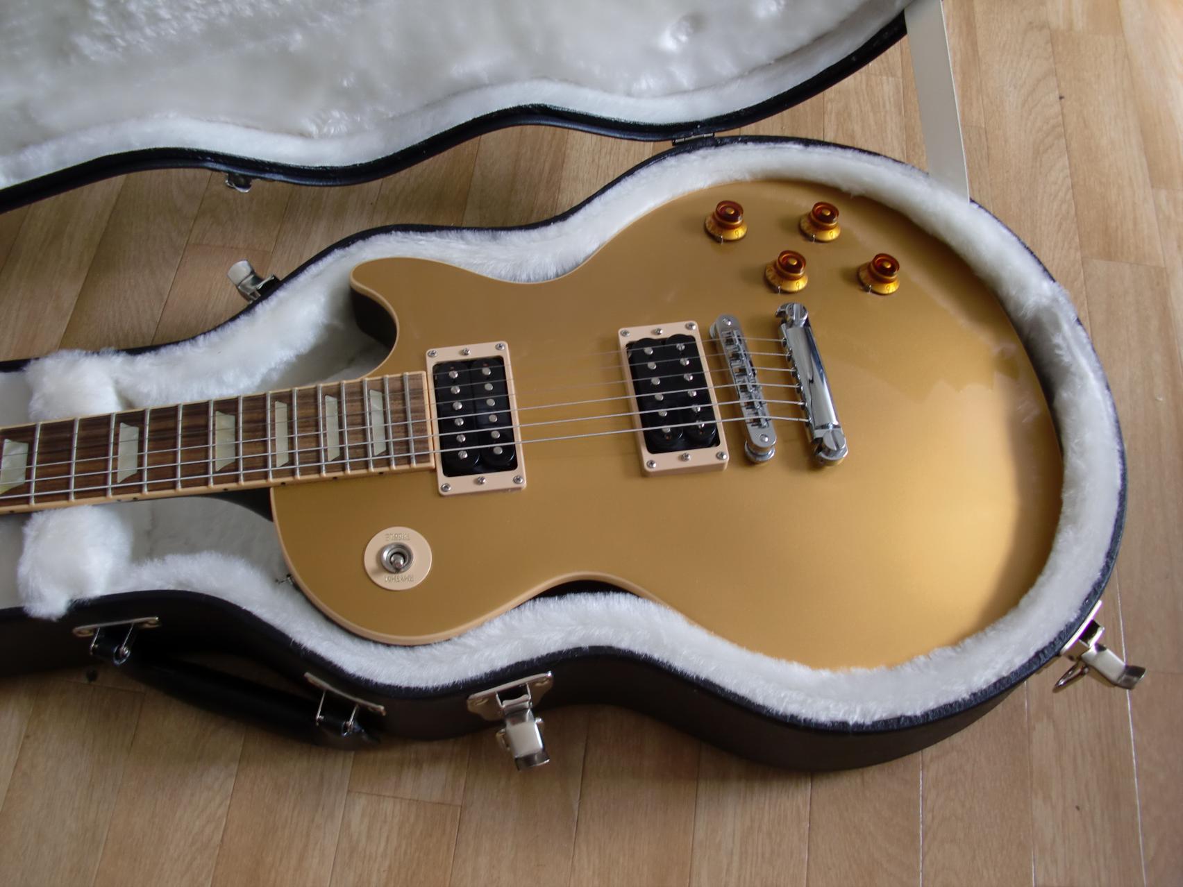 Slash USA Les Paul Goldtop