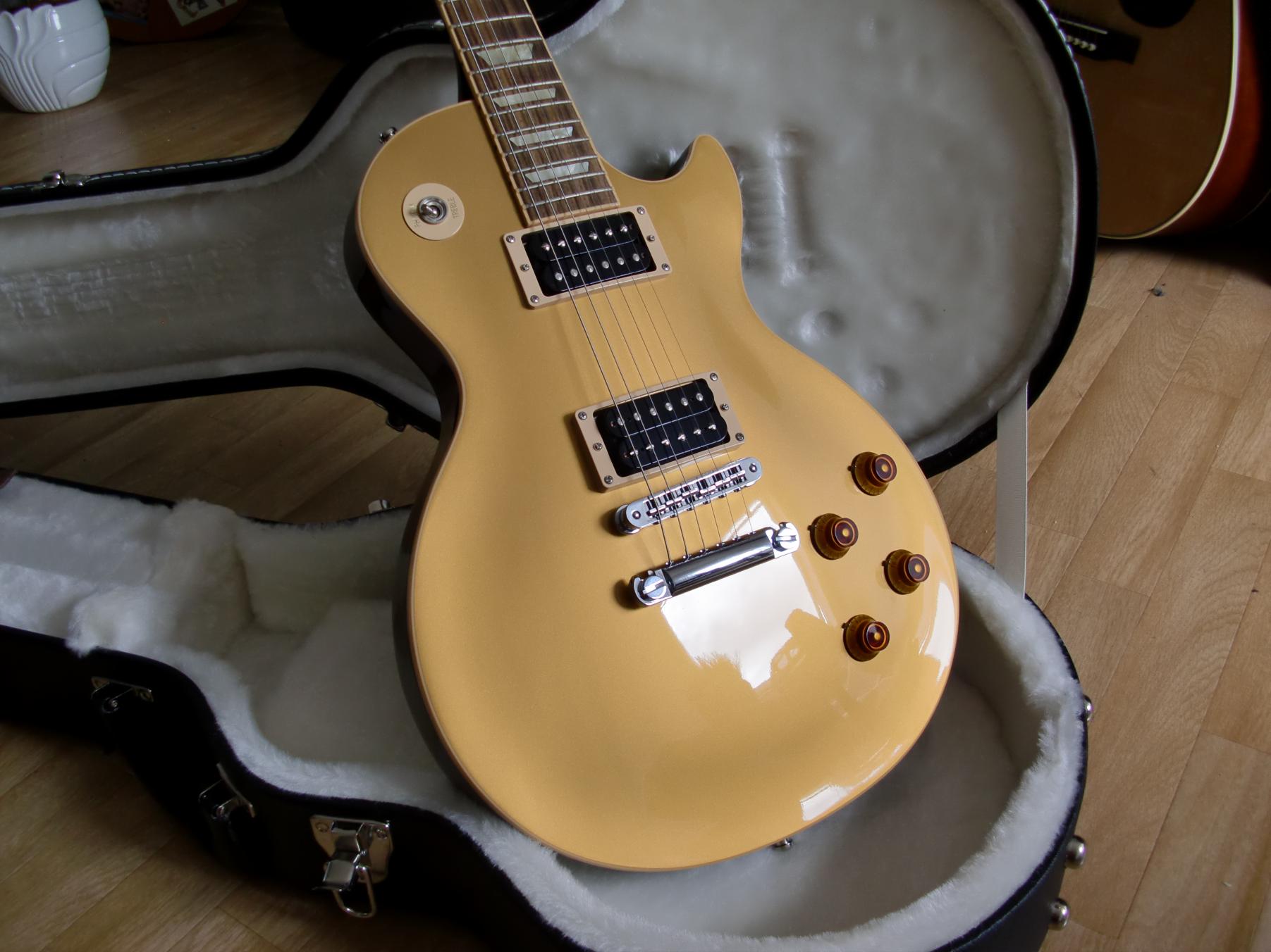 Slash USA Les Paul Goldtop