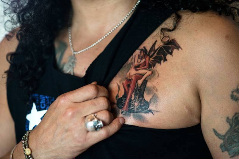 Slash's New Tattoo (2014)