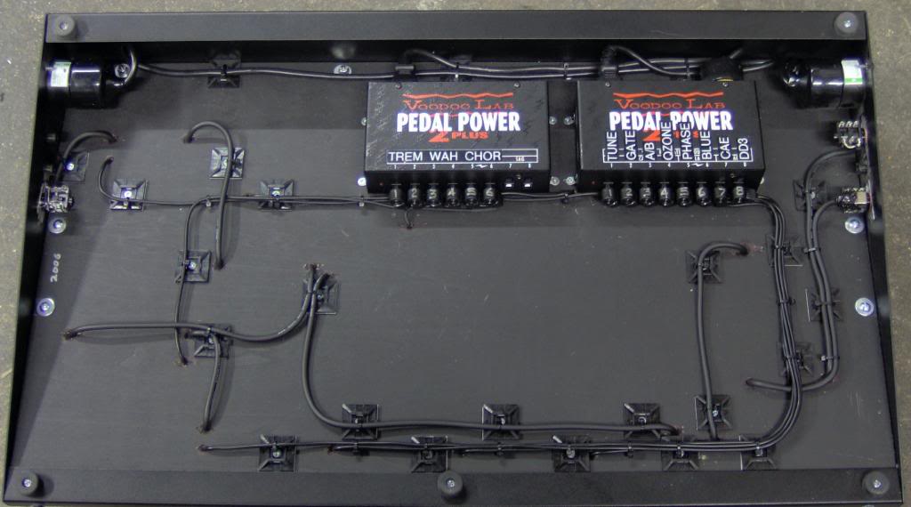 Slash's Pedal Board (Unterseite)