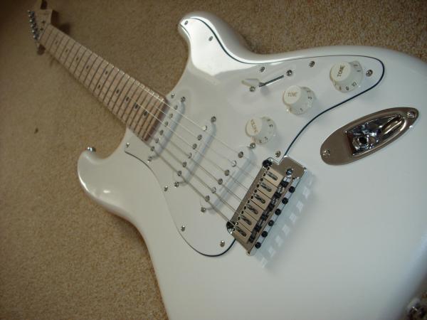 Squier Deluxe Strat