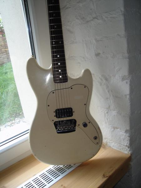 Squier Vista Musicmaster