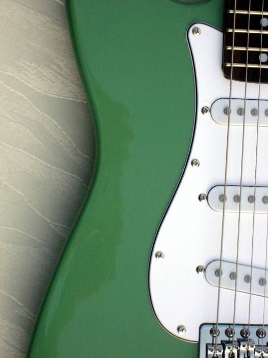 Strat-Korpus in Surf Green