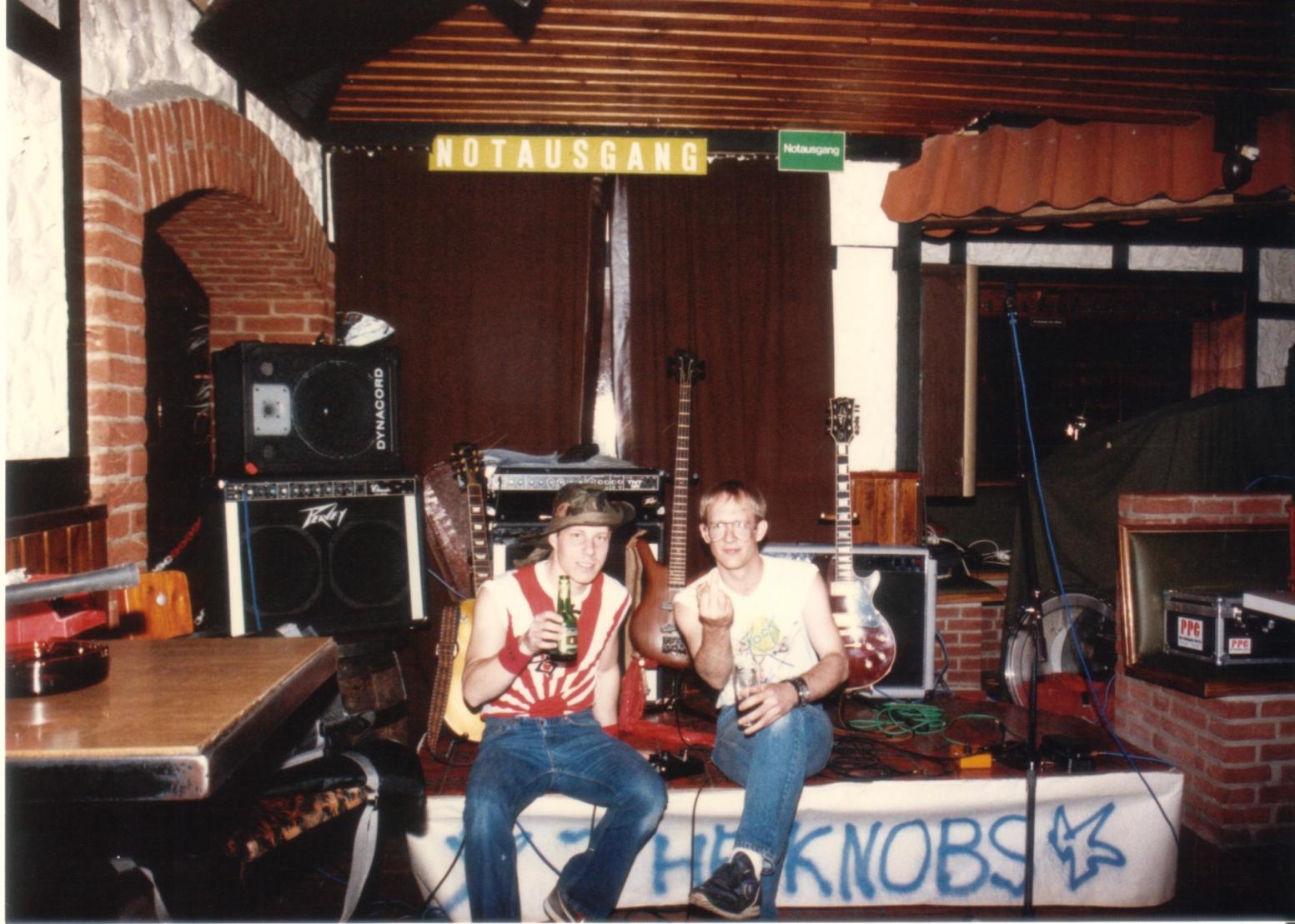 The Knobs (Joe & Bob) 1988 pre Gig @ Treffpunkt HessOldendorf DE