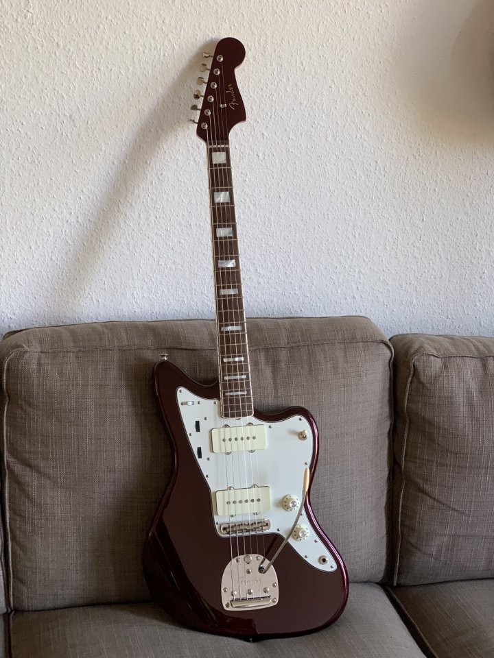 TVL-Jazzmaster with white Pickguard