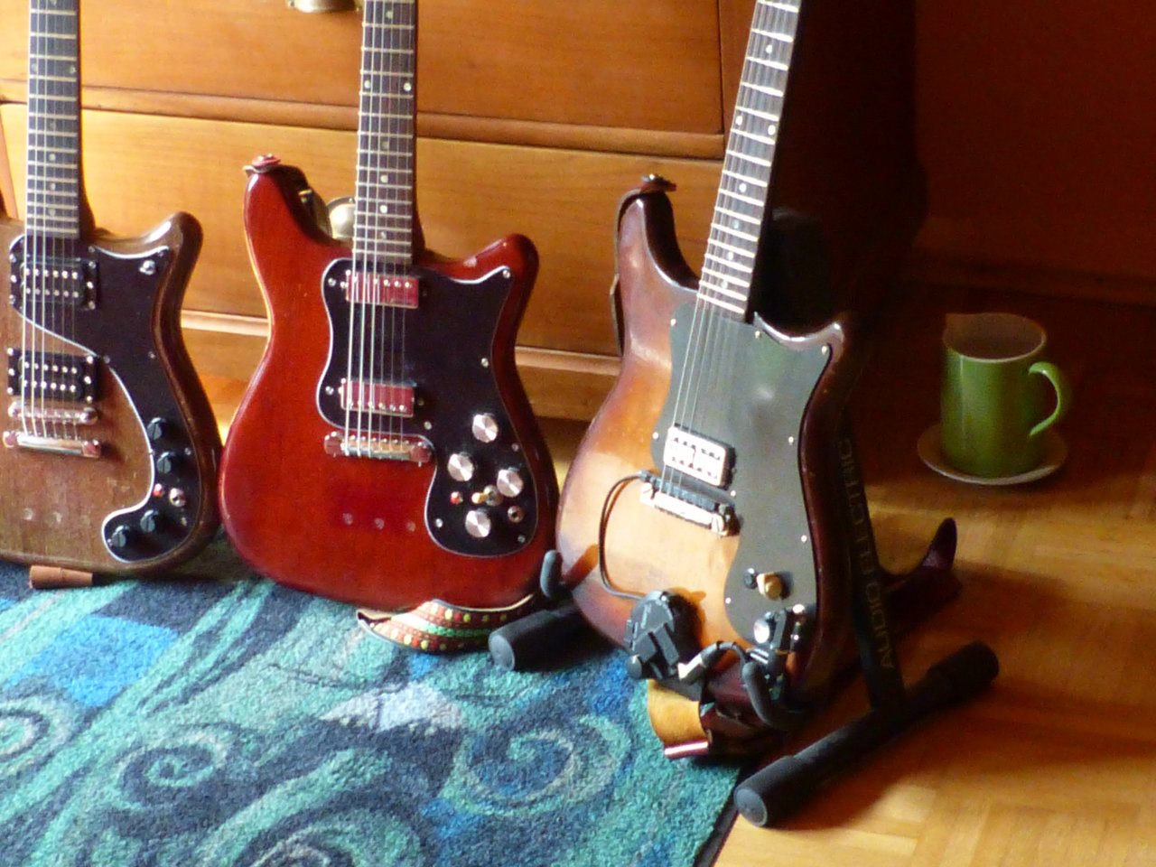 vintage epiphones