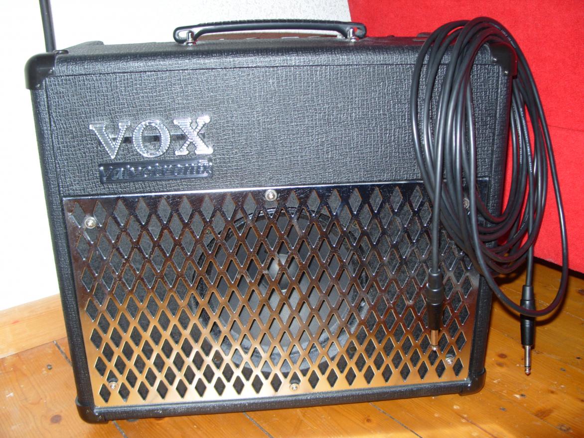 Vox Ad 15 VT