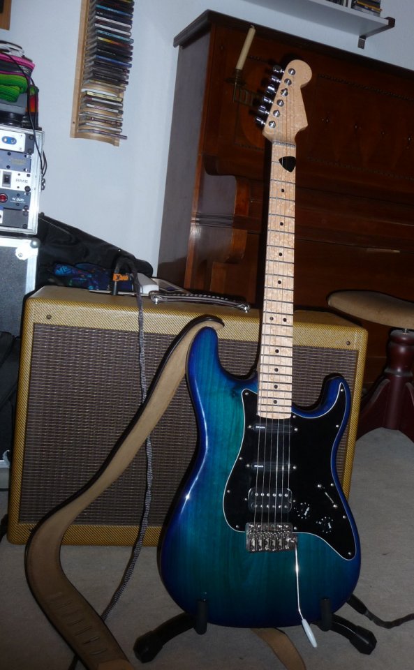 Warmoth Strat blueburst