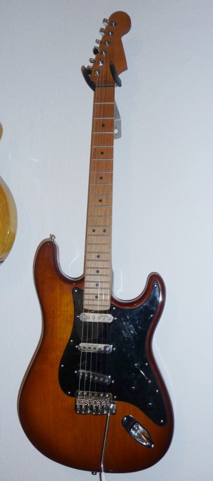 Warmoth Strat "Caramello"